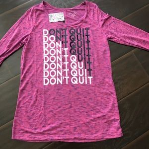 Women’s work out top. Medium. (Don’t Quit)